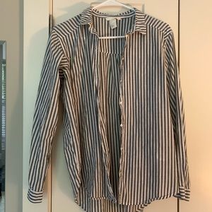 STRIPED BUTTON DOWN